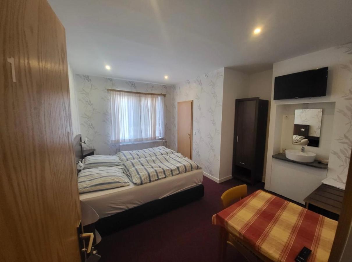 Hotel Zum Ritter Staufenberg  Экстерьер фото